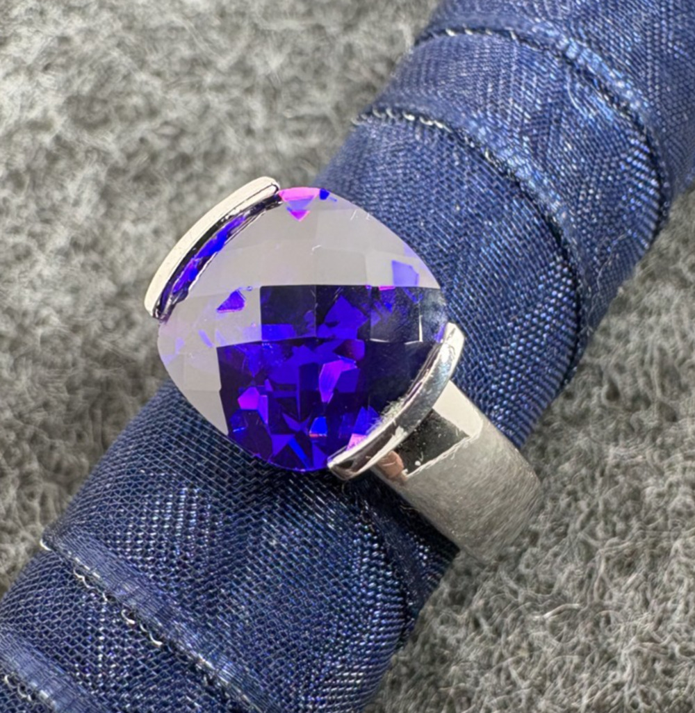 Signed RSC 925 Sterling Silver Lab Blue Violet Sapphire CZ Cocktail Ring Sz 9.25